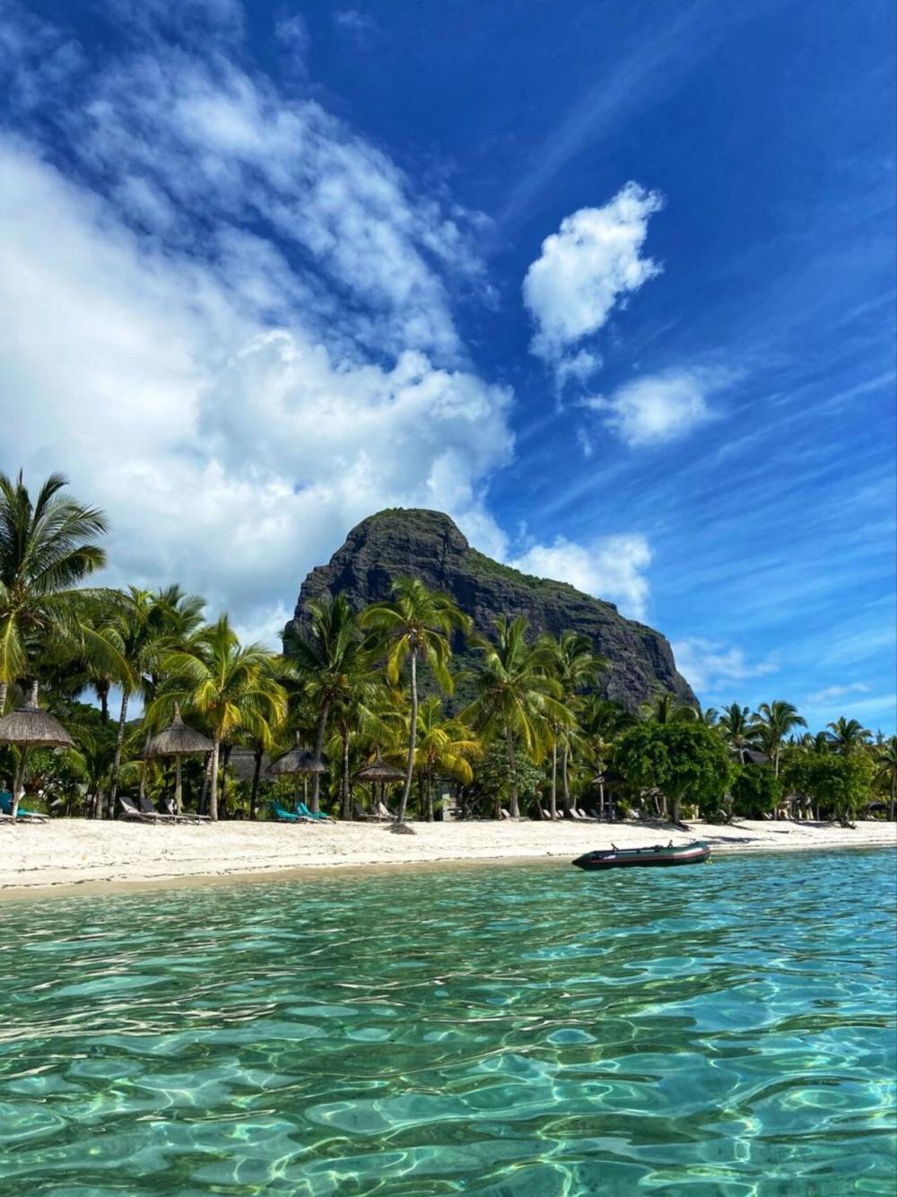 Mauritius: Ebony Forest & Le Morne Beach Tour
