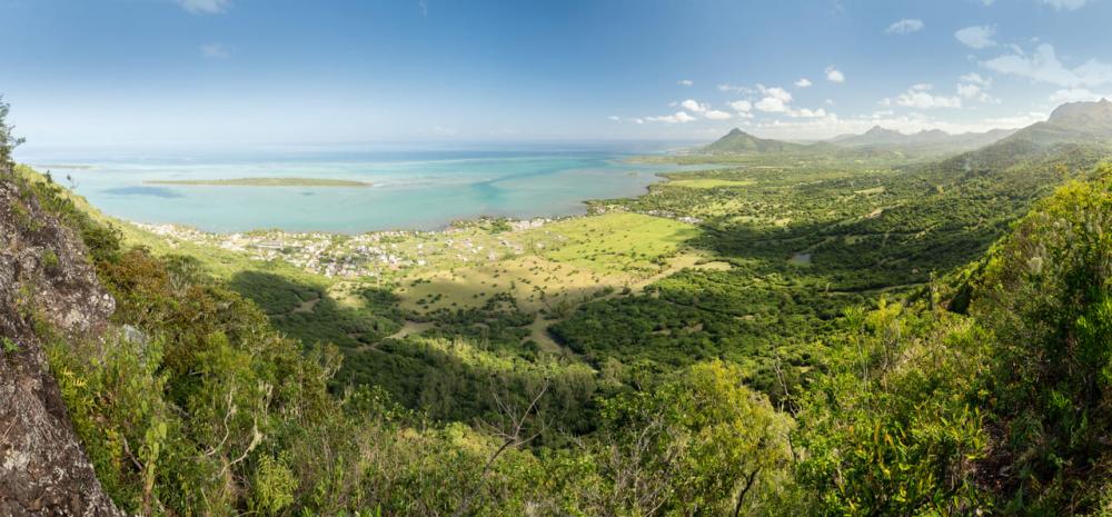 Mauritius: Ebony Forest & Le Morne Beach Tour