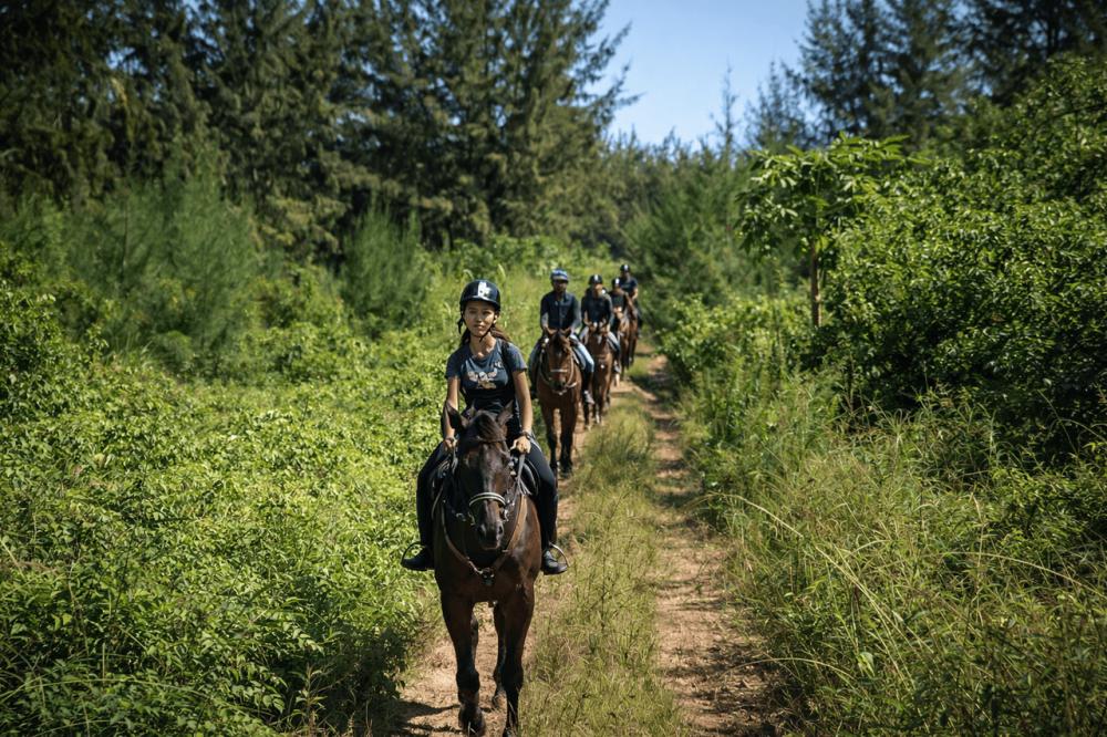 Riambel: Nature Horse Riding Experience