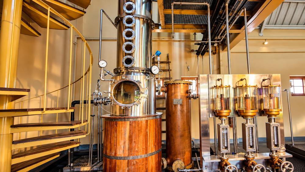 Excursion Privée à Chamarel : Terre des Sept Couleurs & Distillerie de Rhum
