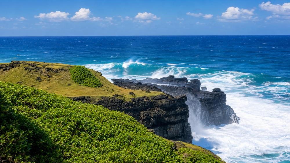 South Mauritius Sacred Lake, Waterfalls & Tea Plantation Tour – Private Sightseeing Experience