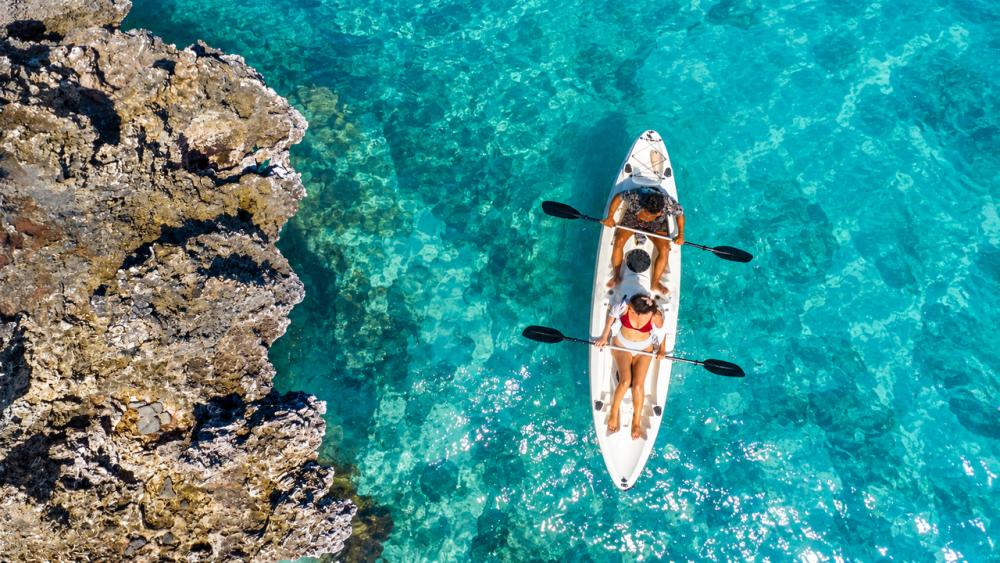 Kayaking to Crystal Rock & Île aux Bénitiers